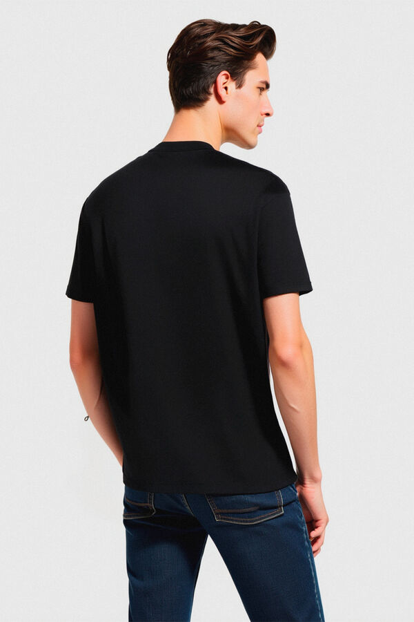 REMERA MACLA NEGRO image number null