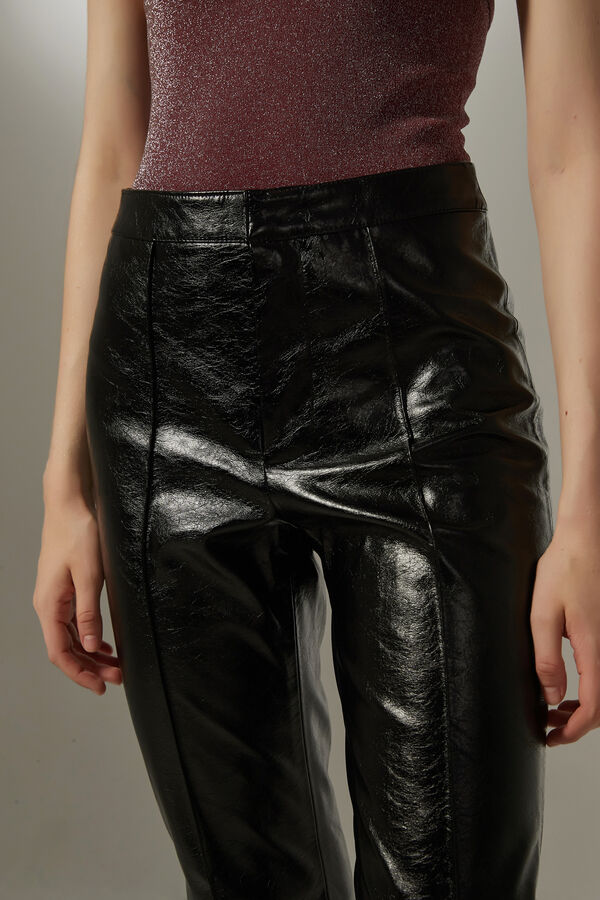 PANTALON DAZEN NEGRO image number null