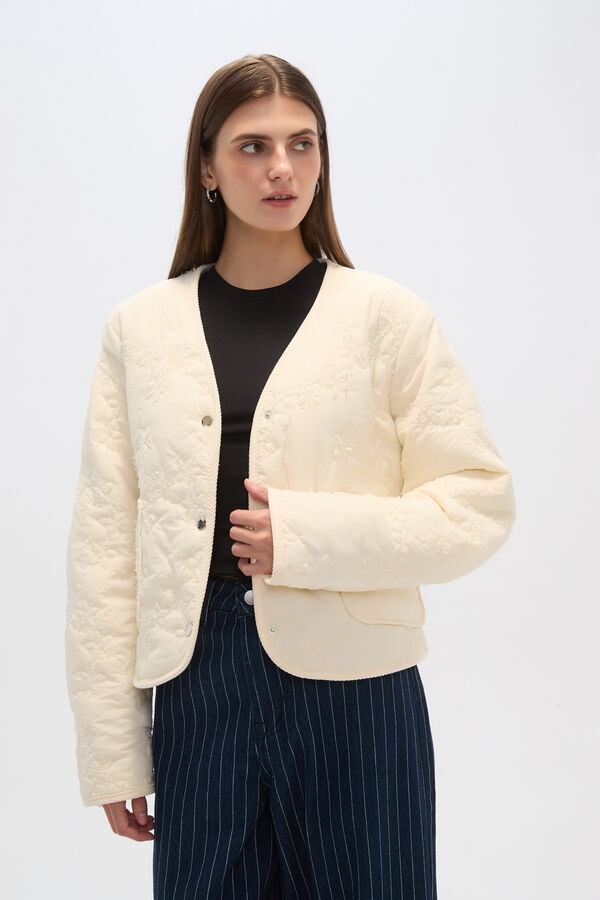 CAMPERA FLUFFY MARFIL  / OFF WHITE image number null