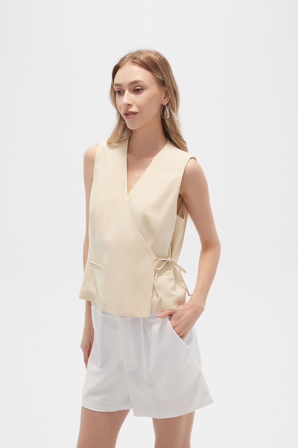 CHALECO FUSTA AMARILLO PALIDO image number null