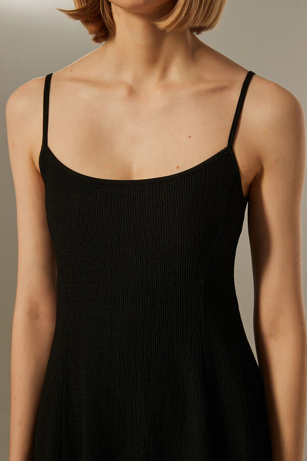 VESTIDO GUSCA NEGRO