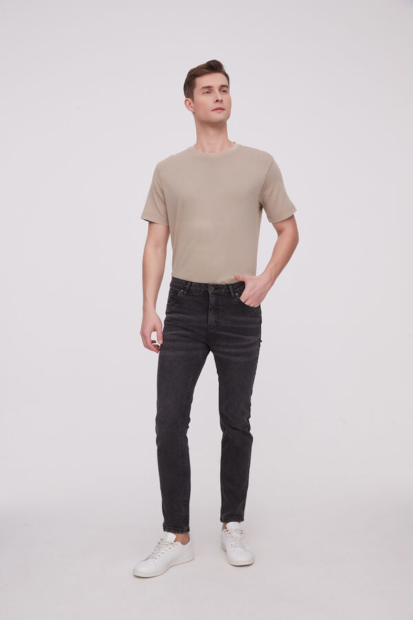 PANTALON KUNMING GRIS MEDIO image number null