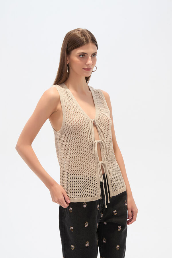 CHALECO BINE DORADO image number null