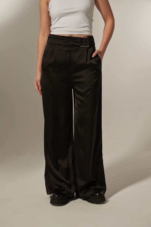 PANTALON SAQUERI NEGRO image number null