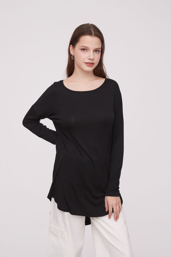 REMERA MICA NEGRO image number null