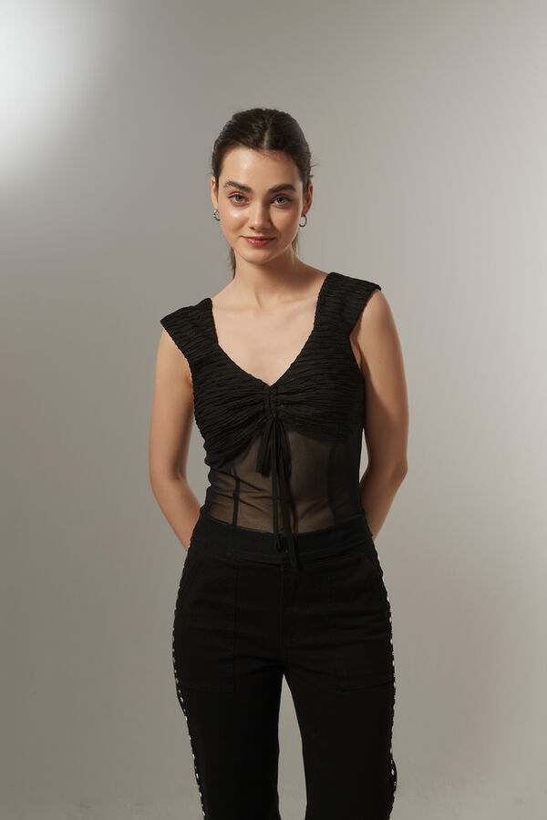 TOPS ESLUA NEGRO