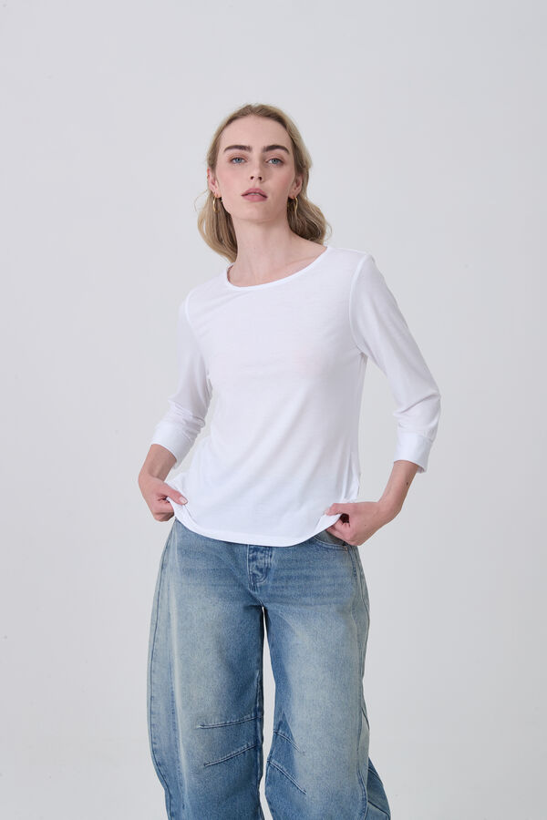 REMERA LUQI BLANCO image number null