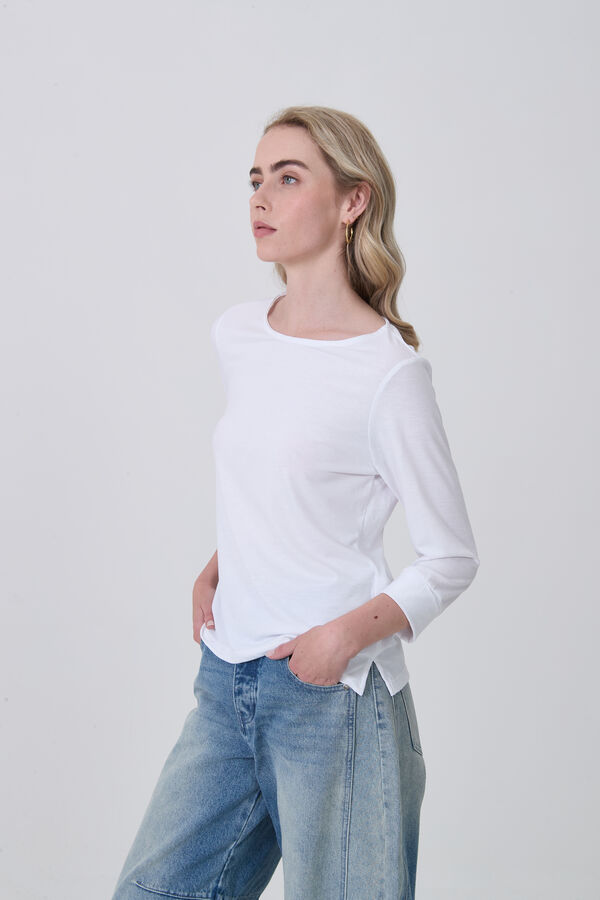 REMERA LUQI BLANCO image number null