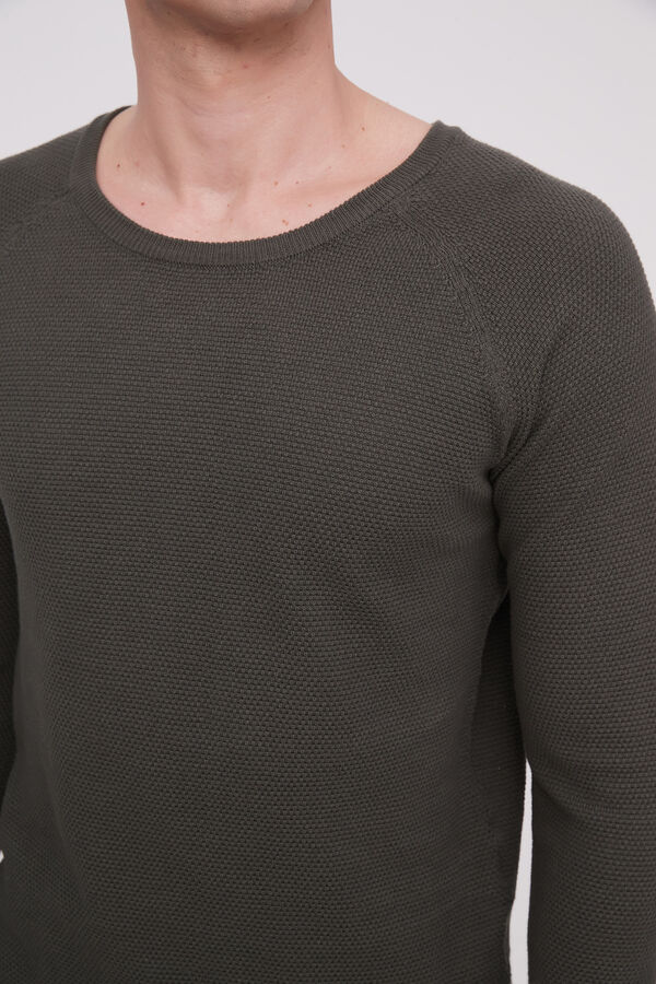 SWEATER MAIDO VERDE OLIVA OSCURO image number null
