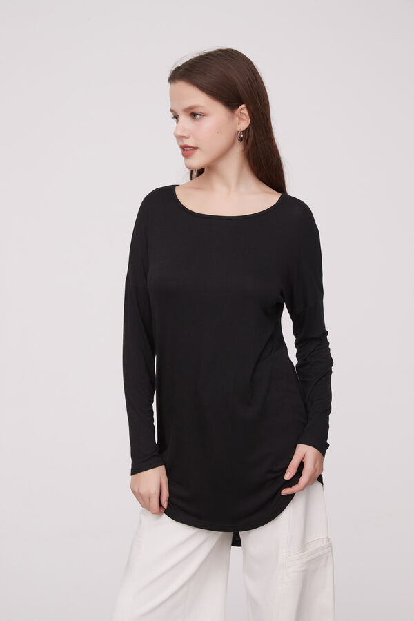 REMERA MICA NEGRO image number null