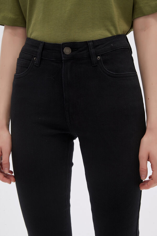 PANTALON SUBIRAS NEGRO image number null