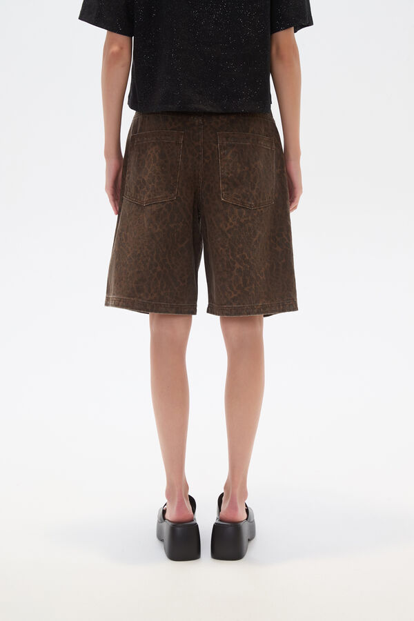 BERMUDA SUMMAN GUSTO 1 image number null