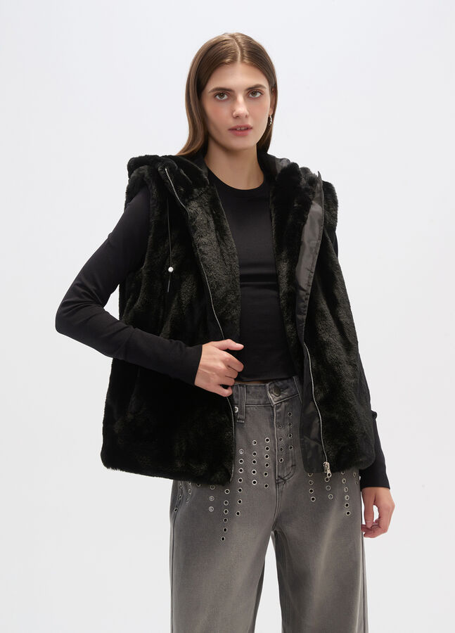 CHALECO CHERY NEGRO image number null