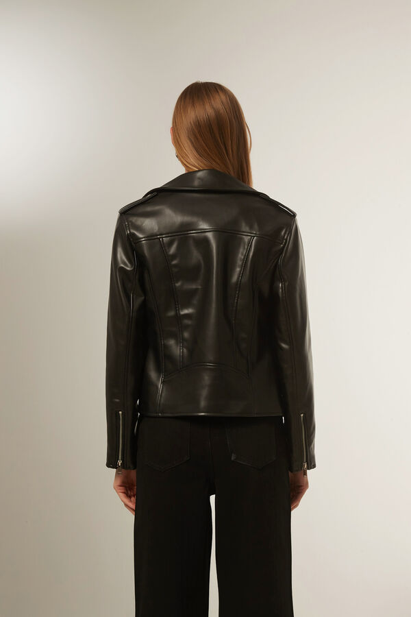 CAMPERA CLIFTON NEGRO image number null