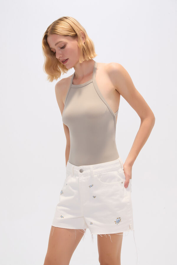 BODY GUNITA CEMENTO image number null