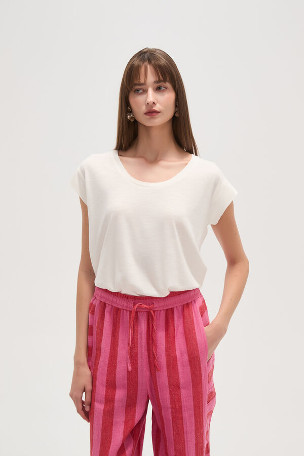 REMERA AILANA MARFIL  / OFF WHITE image number null