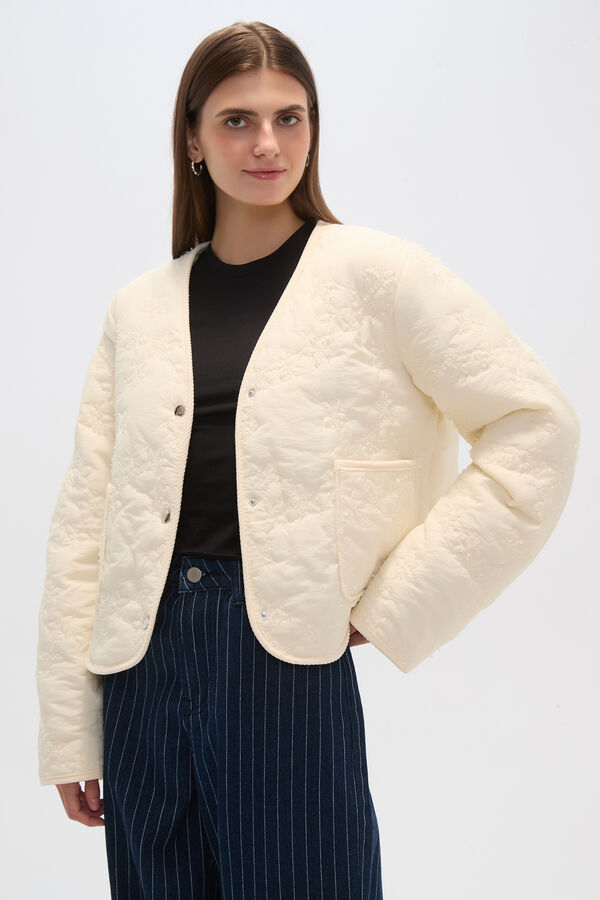 CAMPERA FLUFFY MARFIL  / OFF WHITE image number null