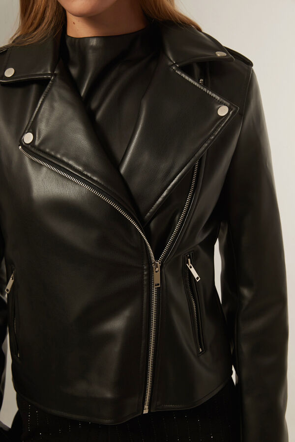 CAMPERA CLIFTON NEGRO image number null