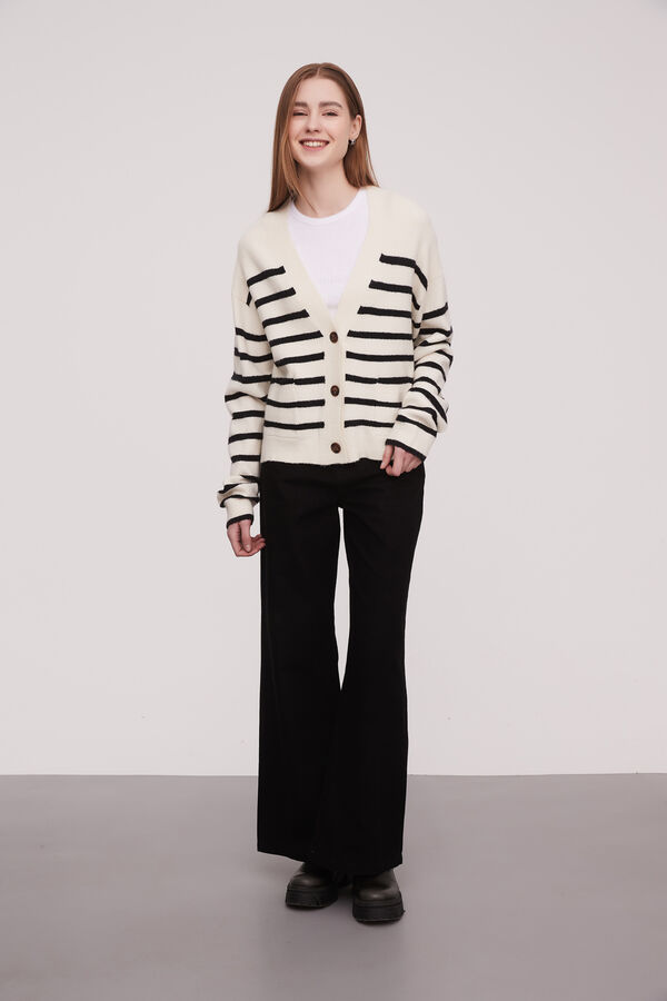 CARDIGAN SPATZ GUSTO 1 image number null