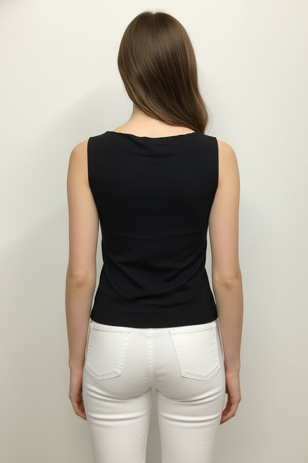 MUSCULOSA FUSQUA NEGRO image number null