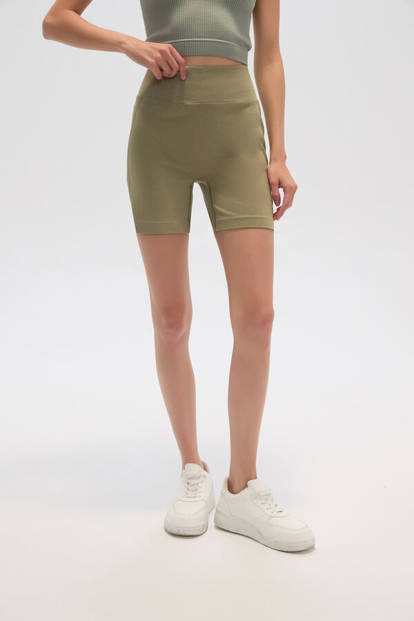 SHORT JABALIN VERDE OLIVA CLARO image number null