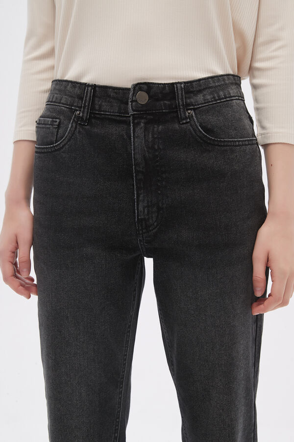 PANTALON JEANIU GRIS OSCURO image number null