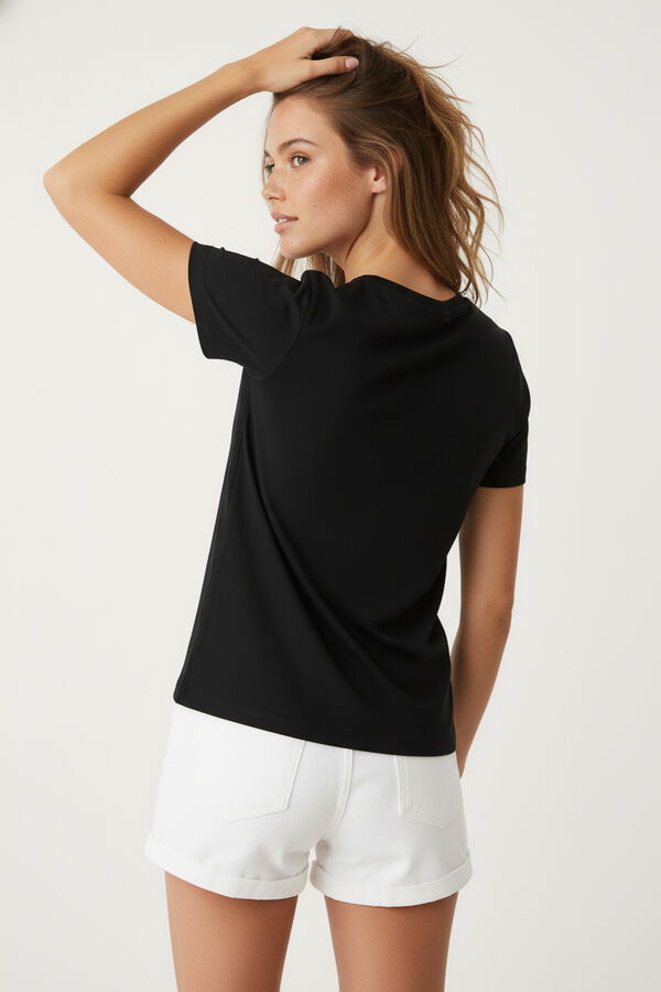 REMERA BALDERE NEGRO image number null