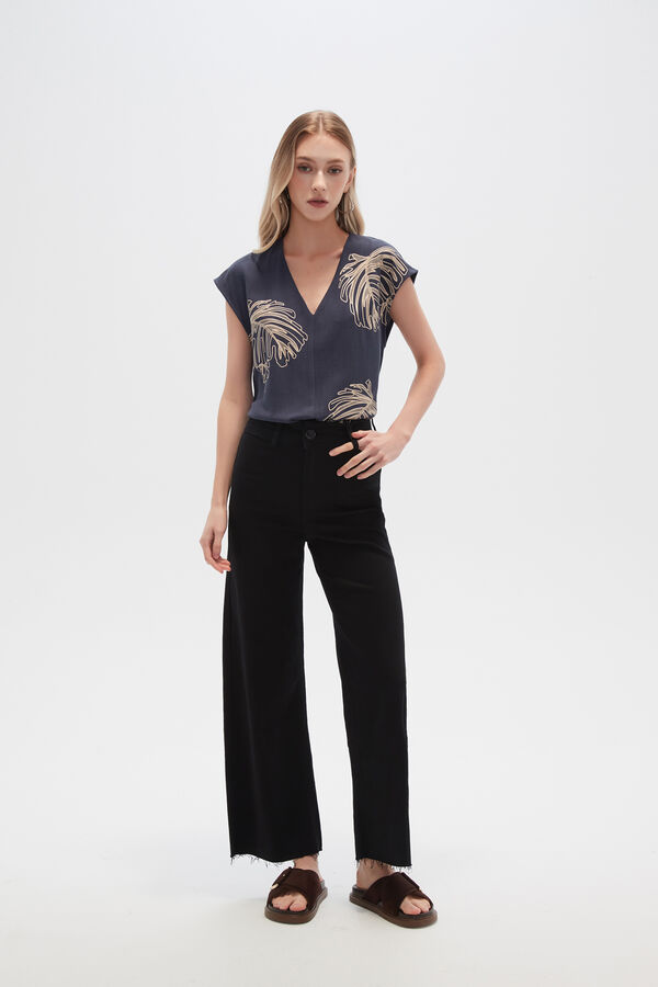 PANTALON TESA NEGRO image number null