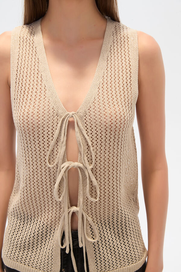 CHALECO BINE DORADO image number null