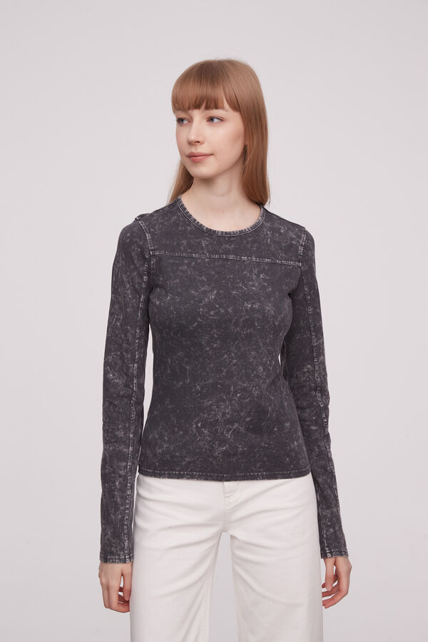 REMERA SACRLETT GRIS OSCURO image number null