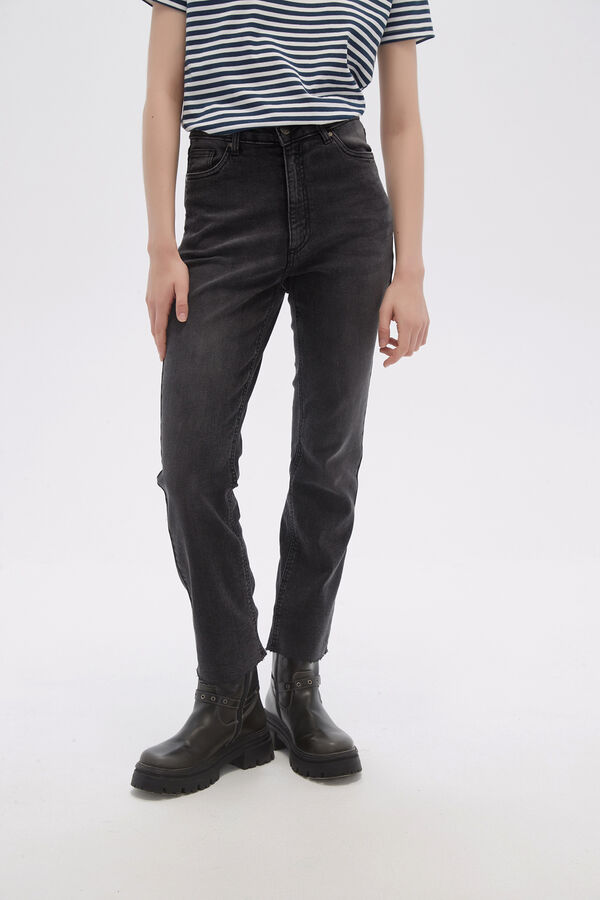 PANTALON BLUTE GRIS OSCURO image number null