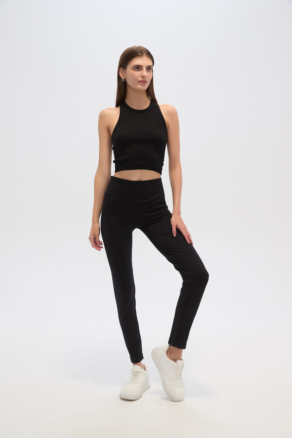 TOPS JUMPI NEGRO image number null