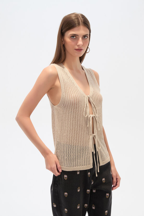 CHALECO BINE DORADO image number null